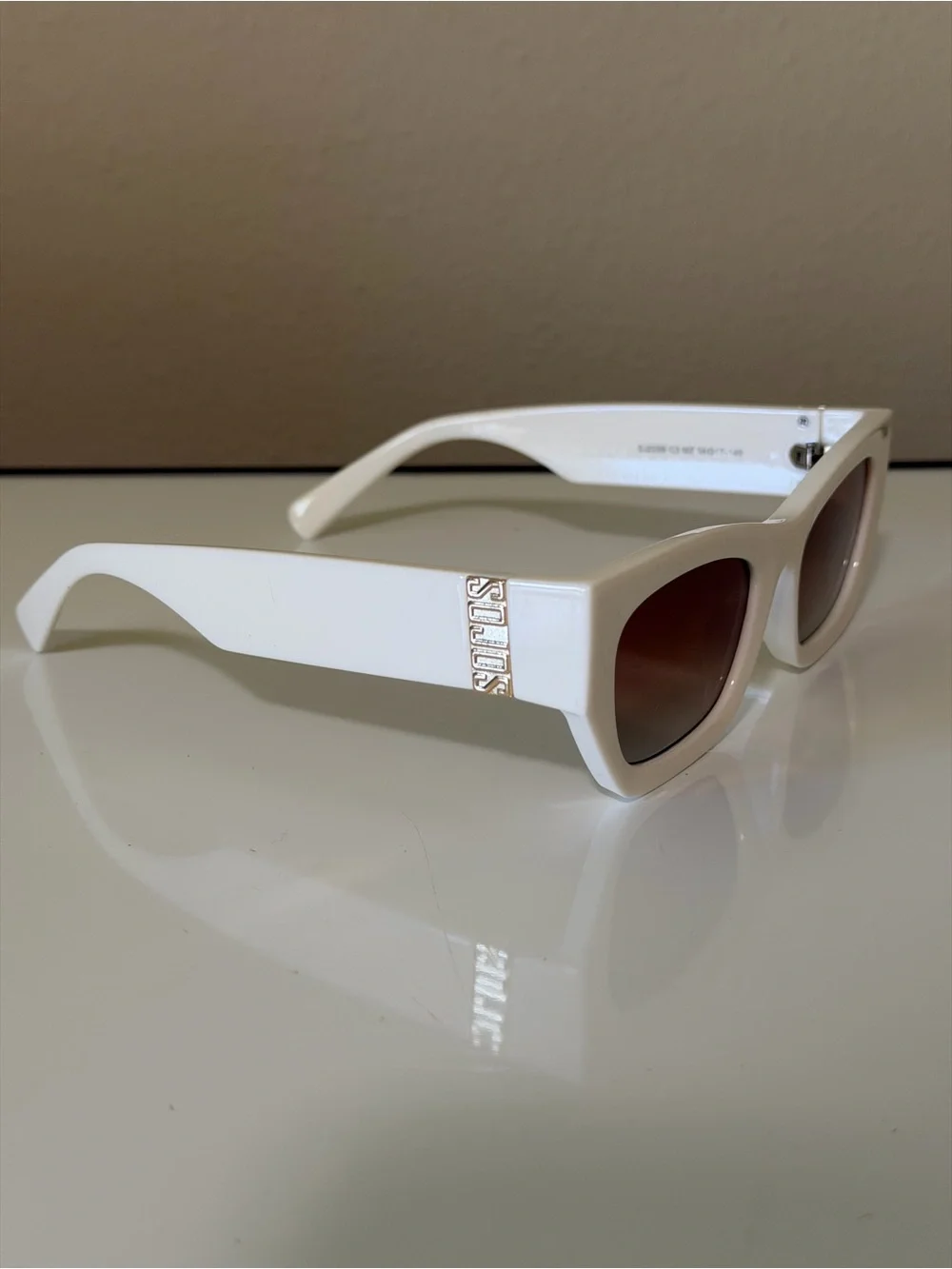 Sojos White Frame Sunglasses with Brown Gradient Lenses